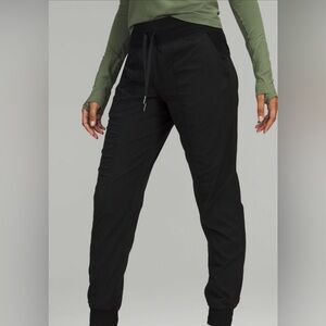 Lululemon Dance Studio Mid-Rise Jogger Black size 4